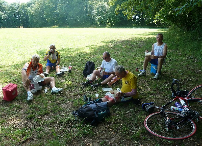 2011-07-03 41 04 Pause casse croute.JPG